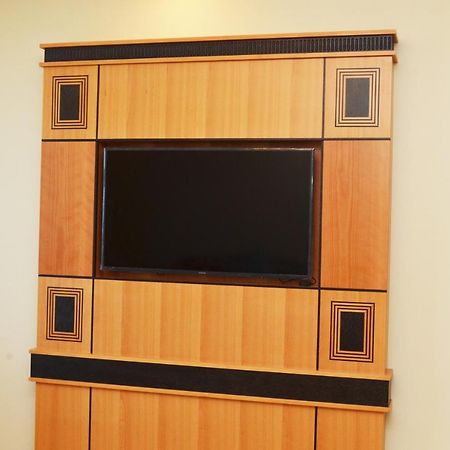 Nooh Tower Apartment Al Hidd Екстериор снимка