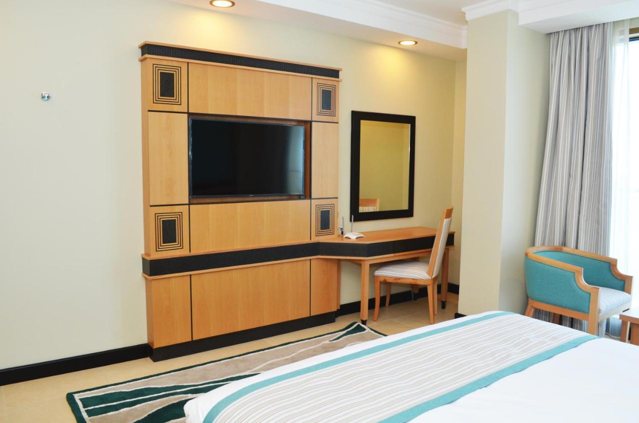 Nooh Tower Apartment Al Hidd Екстериор снимка