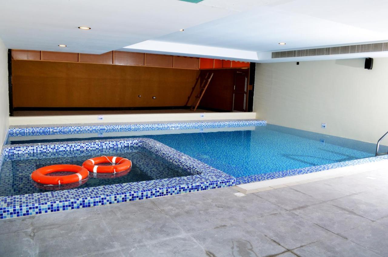 Nooh Tower Apartment Al Hidd Екстериор снимка