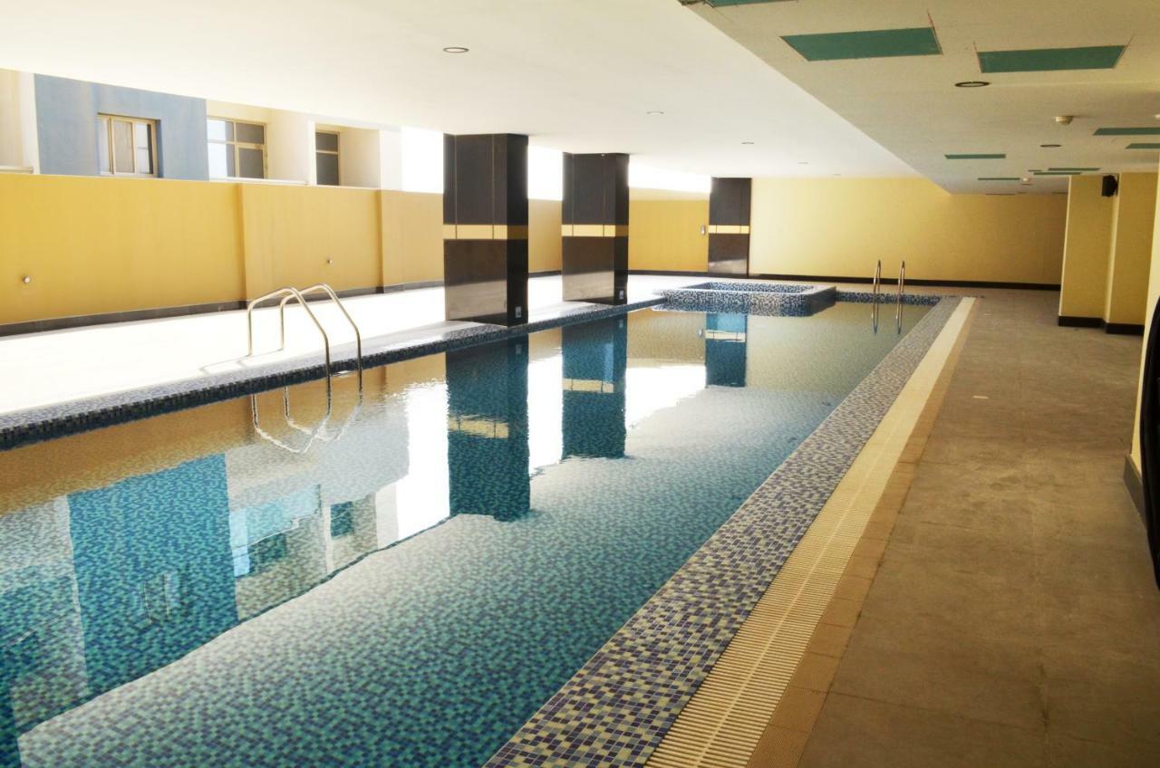 Nooh Tower Apartment Al Hidd Екстериор снимка