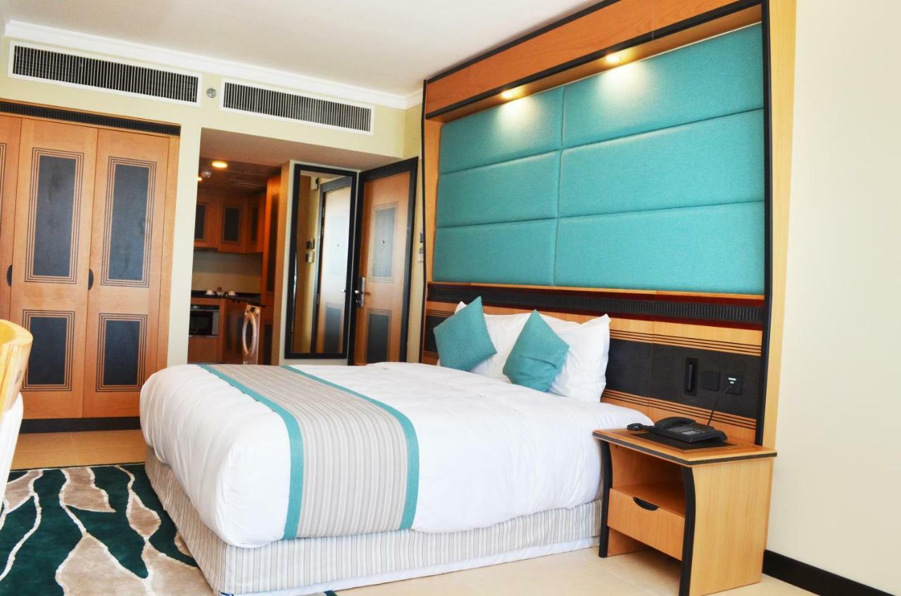 Nooh Tower Apartment Al Hidd Екстериор снимка