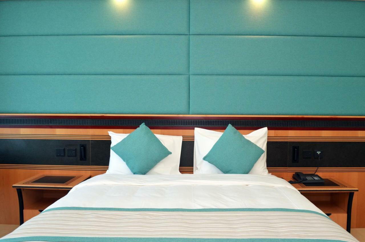 Nooh Tower Apartment Al Hidd Екстериор снимка